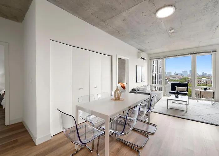 Brand New 4br In Heart Of