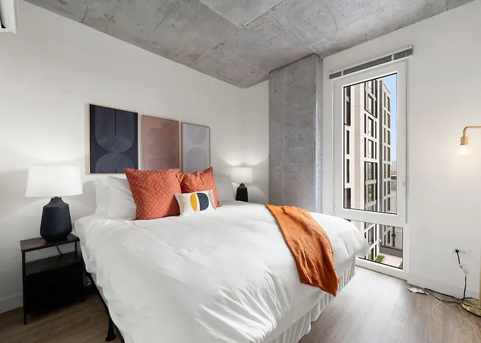 Hotel Brand New 4br In Heart Of