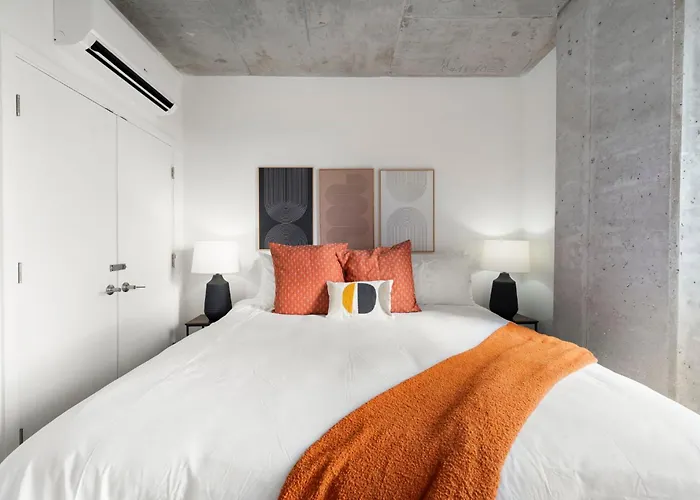 Hotel Brand New 4br In Heart Of