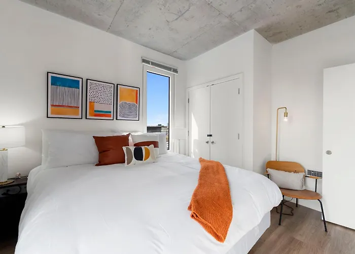 Brand New 4br In Heart Of