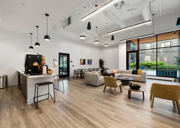 Brand New 4br In Heart Of Hotel *